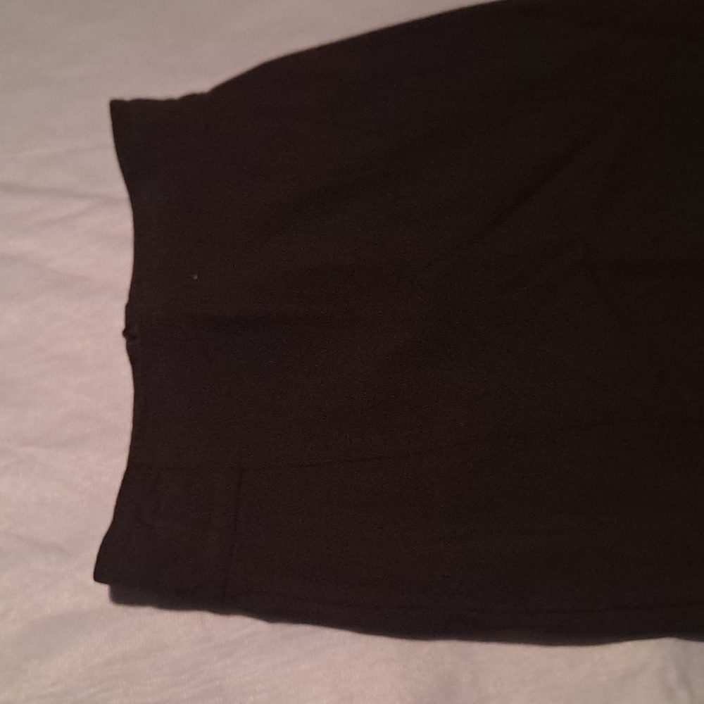 Skirt - Picture 2 of 3